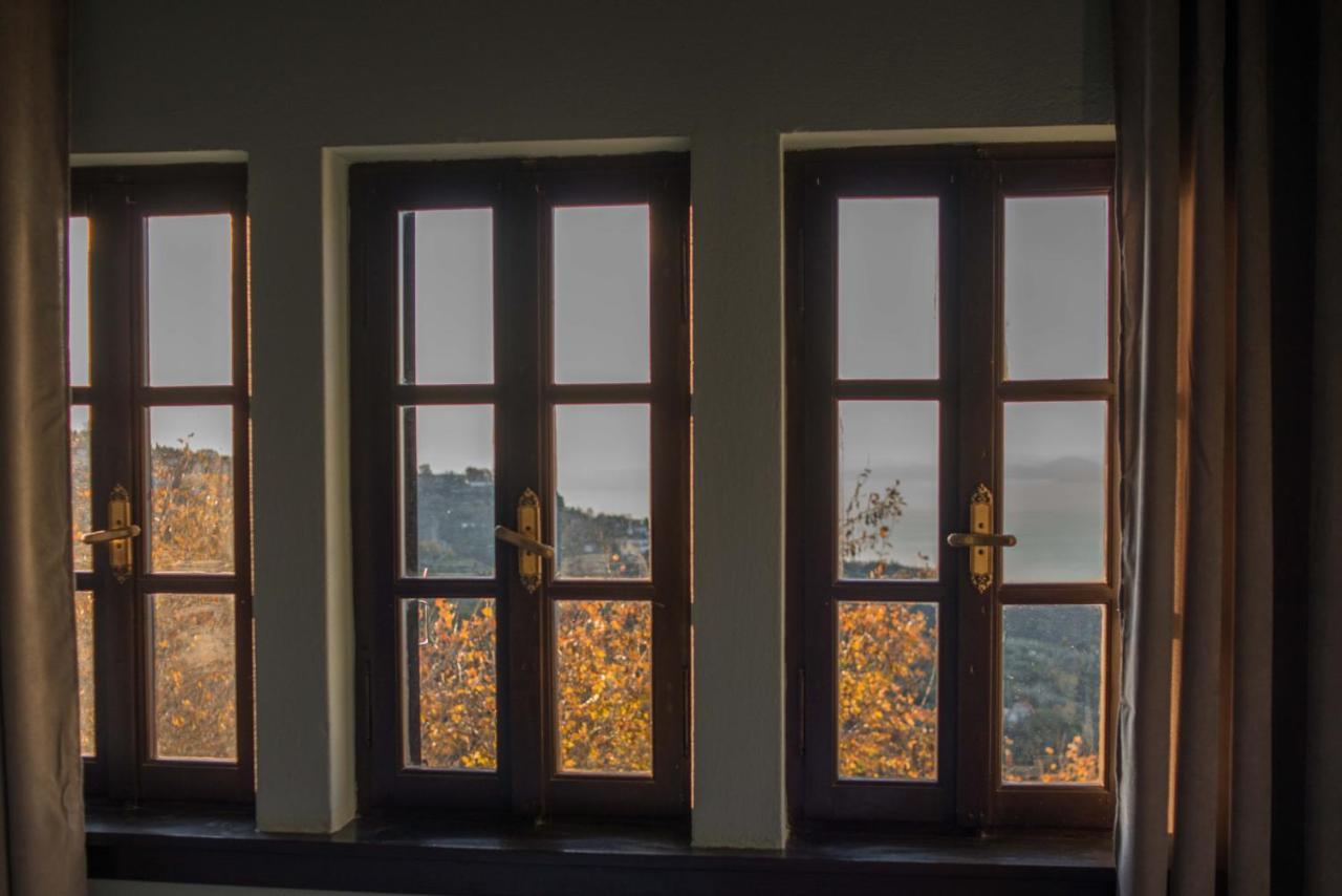 Charis Guesthouse Makrinítsa Екстериор снимка